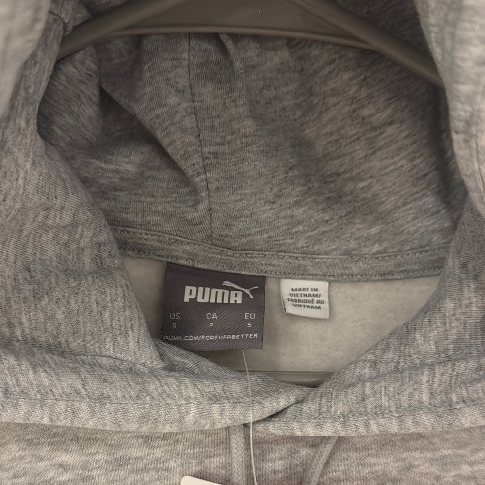 Puma Men’s NWT Gray Hoodie Sweatshirt with front Puma Design. - Picture 3 of 12